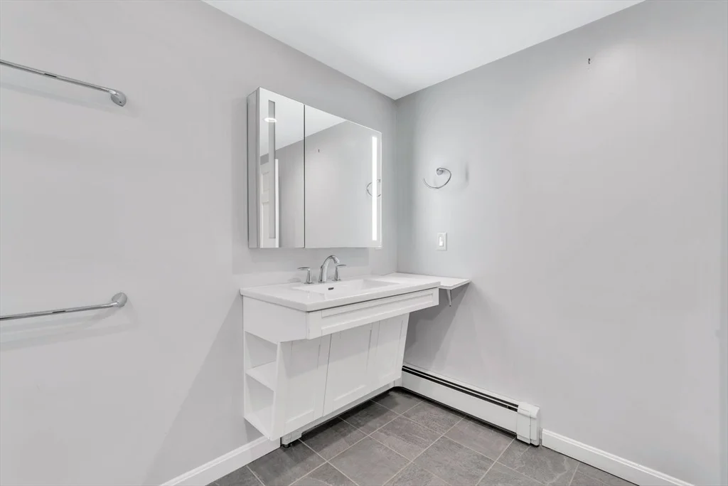 Photo of 12 Maple Lane