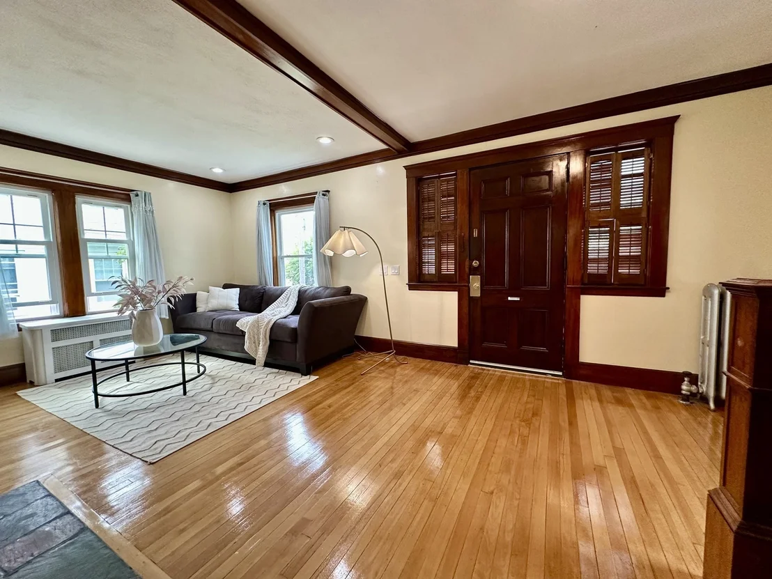 Photo of 91 Davis St