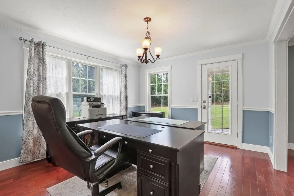 Photo of 10 Pond Edge Trl