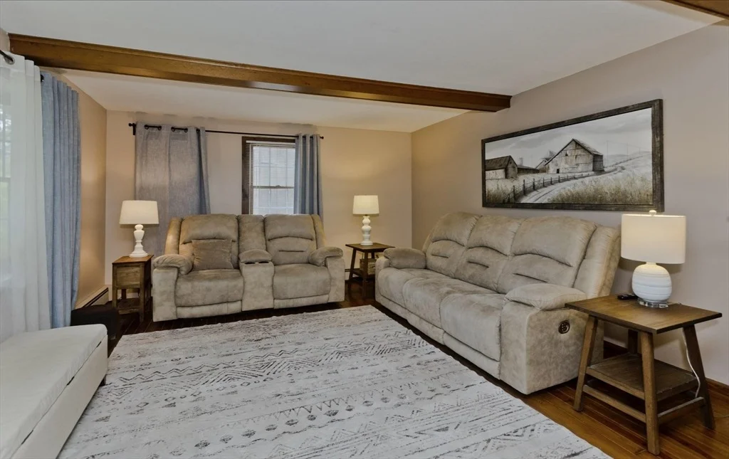Photo of 4 Caroline Cir