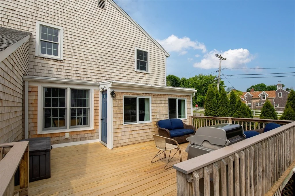 Photo of 100 Elm St