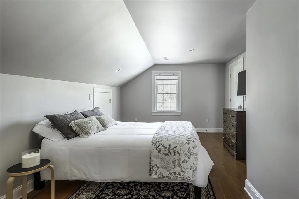 Photo of 176 Hale St