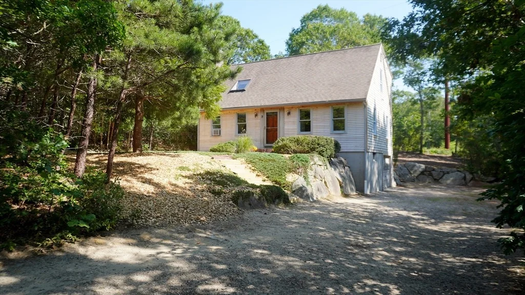 Photo of 64 Cranes Ln