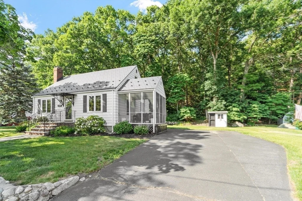 Photo of 463 Cedar Brook Rd