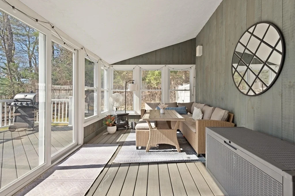 Photo of 55 Mayfair Dr
