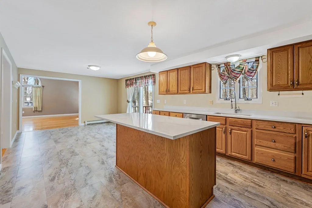 Photo of 6 Gates Farm Circle