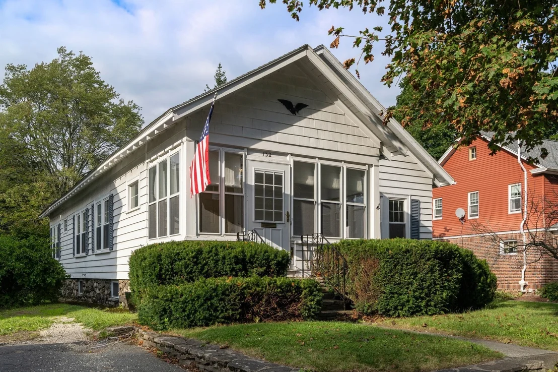 Photo of 132 May St