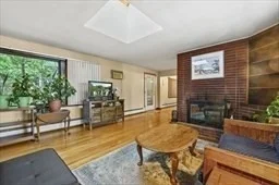 Photo of 577 Grove
