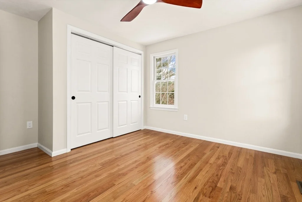 Photo of 4 Spindle Tree Ln