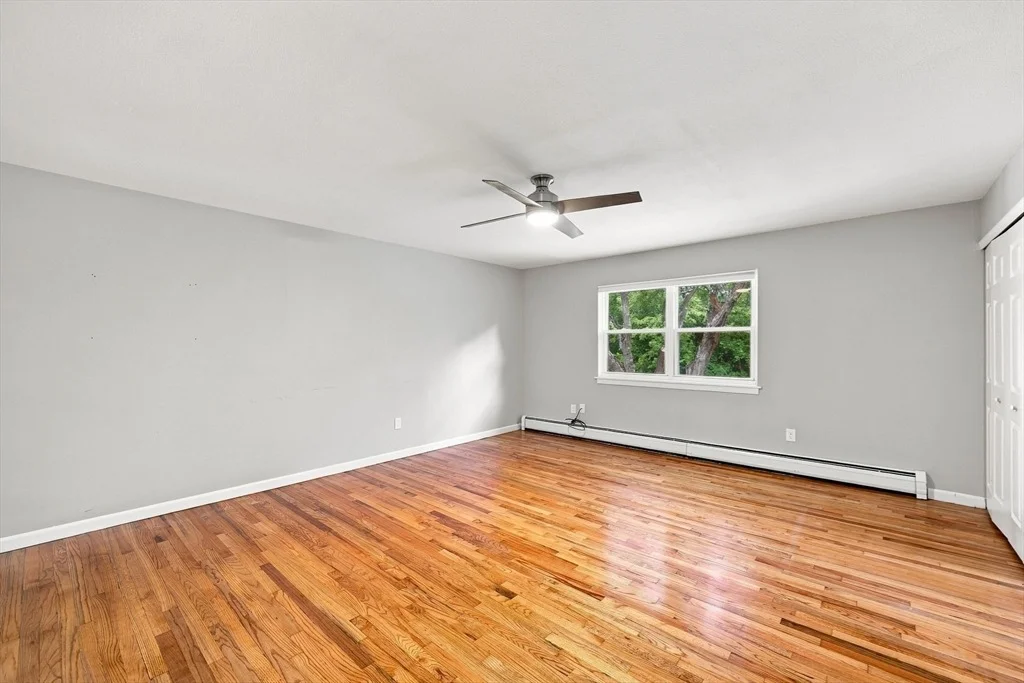 Photo of Unit C at 90 Colonial Cir