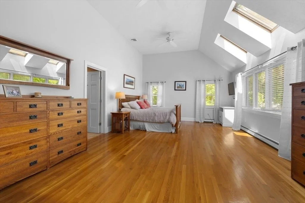 Photo of 12 Whitcomb Lane