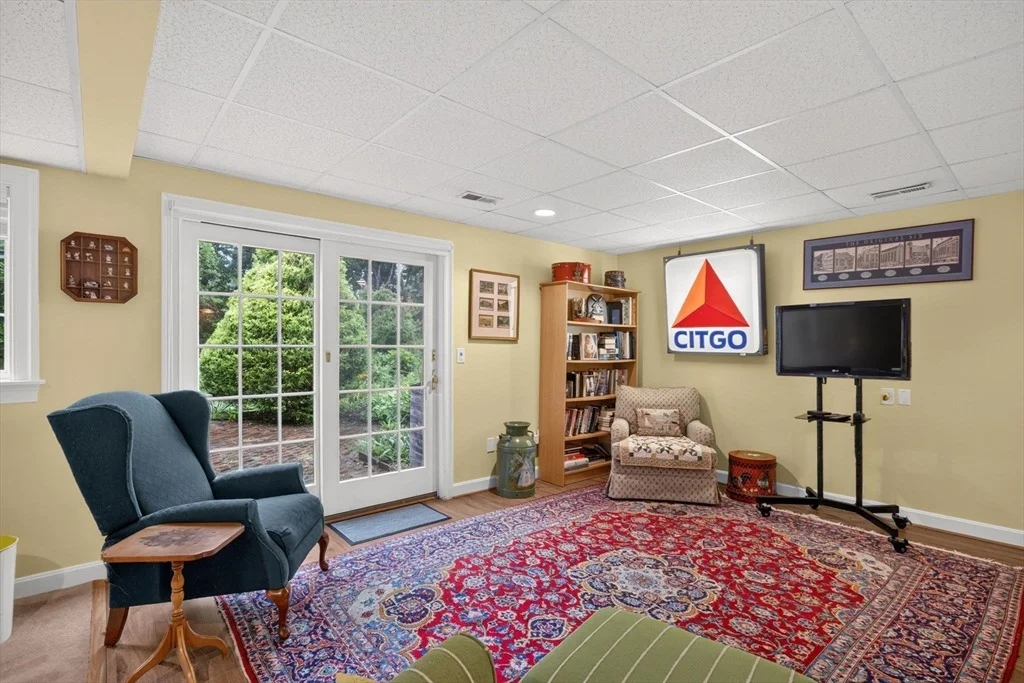 Photo of Unit 8 at 8 Elizabteh Circle