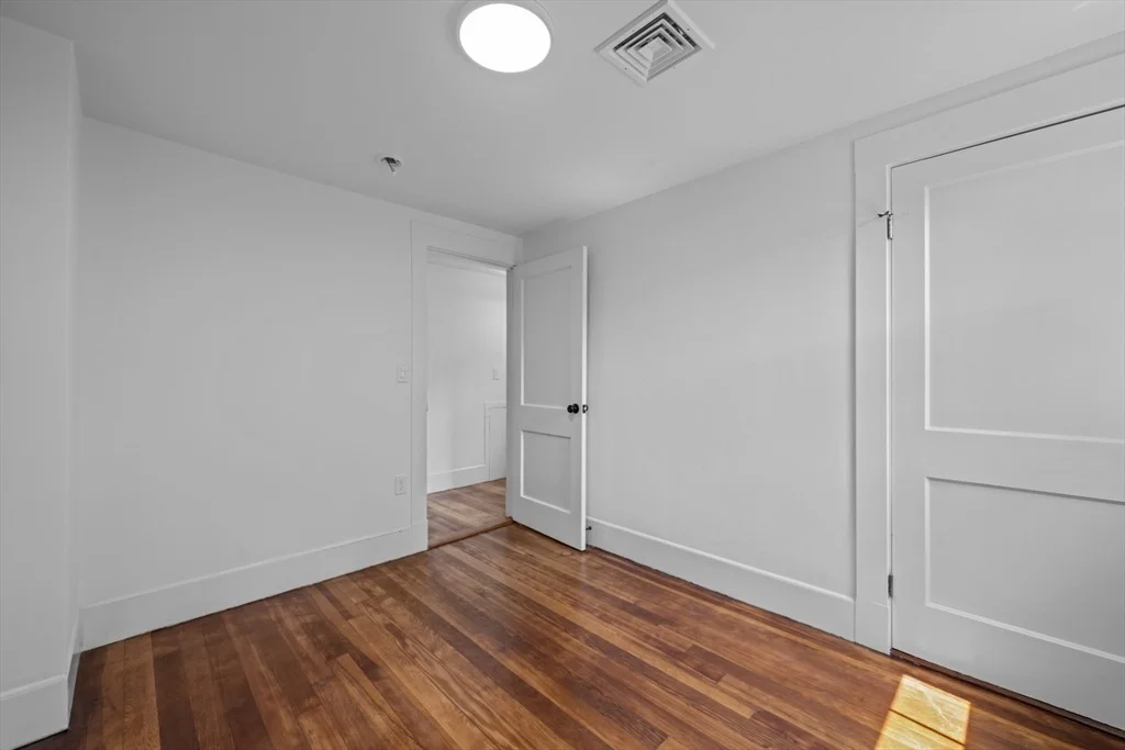 Photo of 96 Alden St