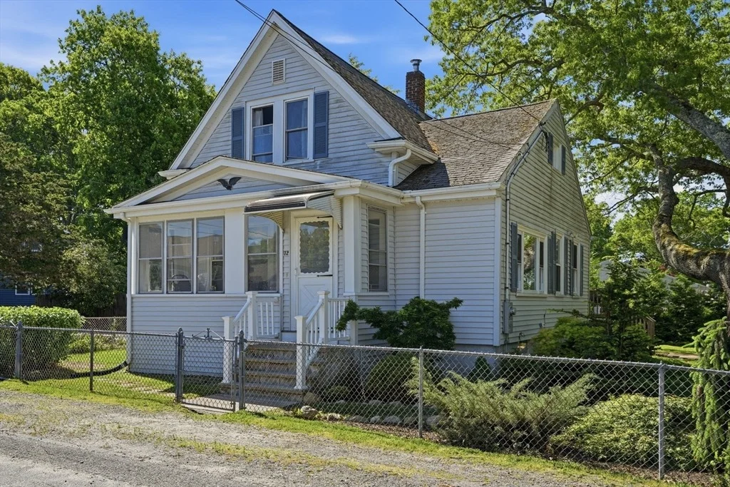 Photo of 72 Pembroke Ave