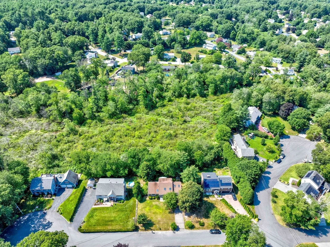 Photo of 7 Oxyoke Dr