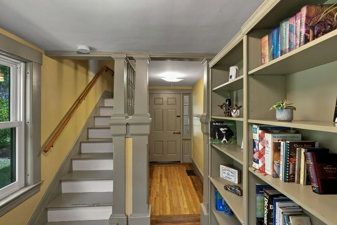 Photo of 191 Damon Rd