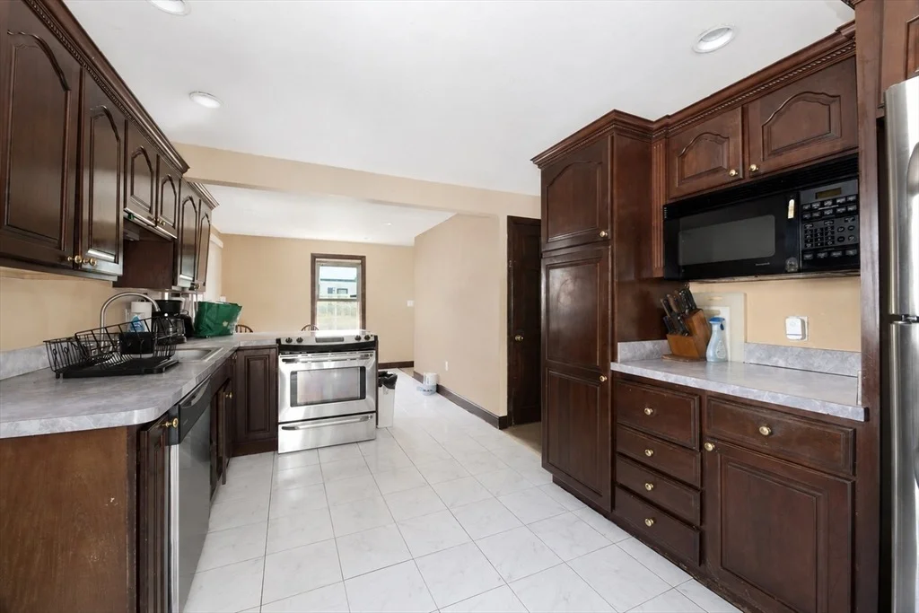 Photo of 23 Badger Rd