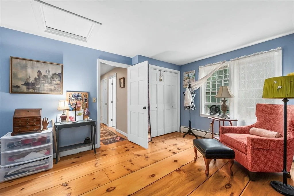 Photo of 7 Barnside Ln