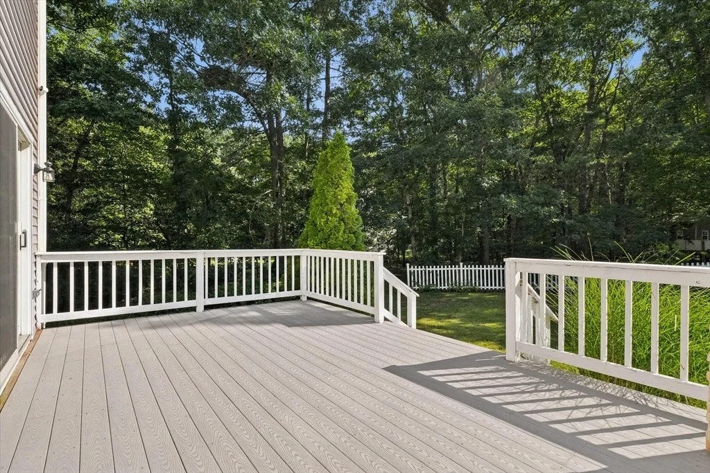 Photo of 250 White Pond Rd