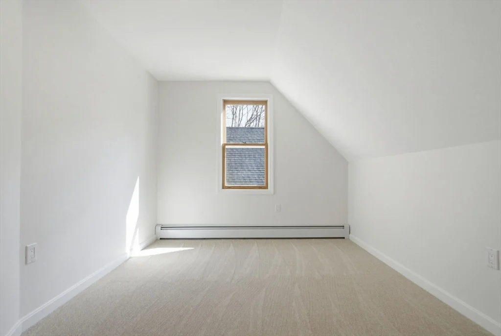 Photo of 3 Charnock Cir
