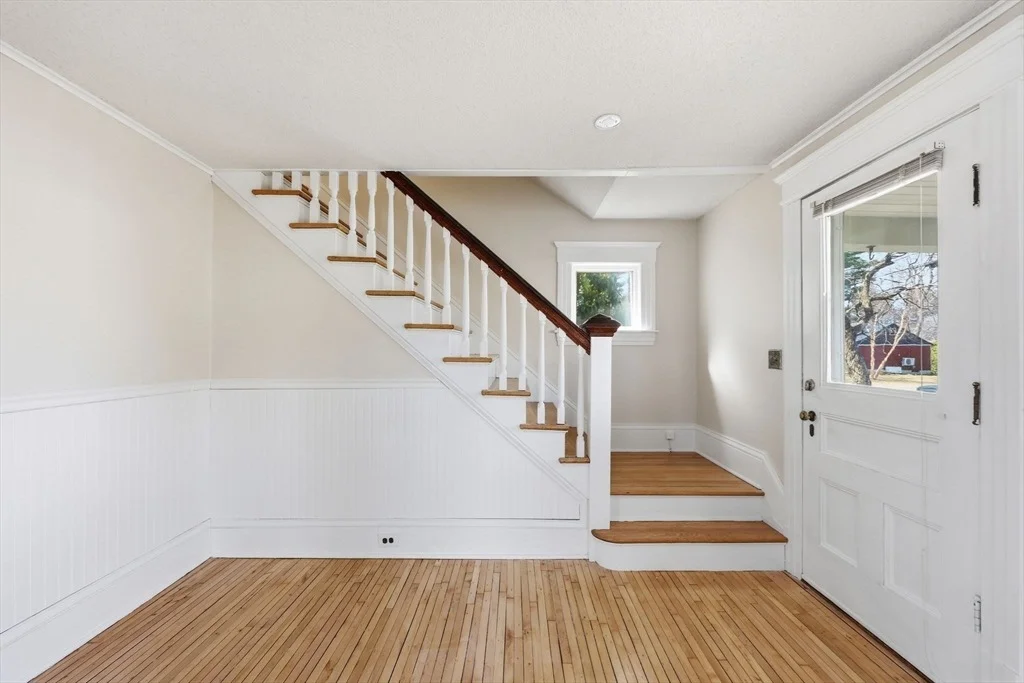 Photo of 32 Allen Ave
