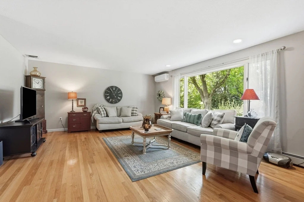 Photo of 22 Williston Dr