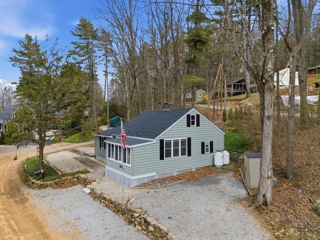 Photo of 5 Collette Dr.