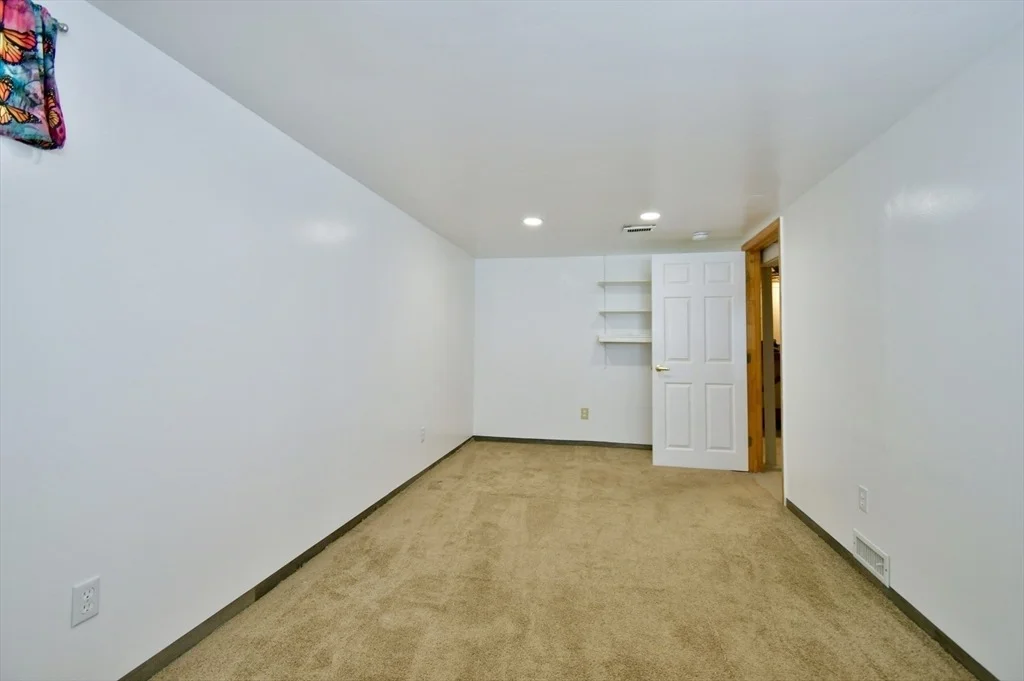 Photo of 160 Austin St