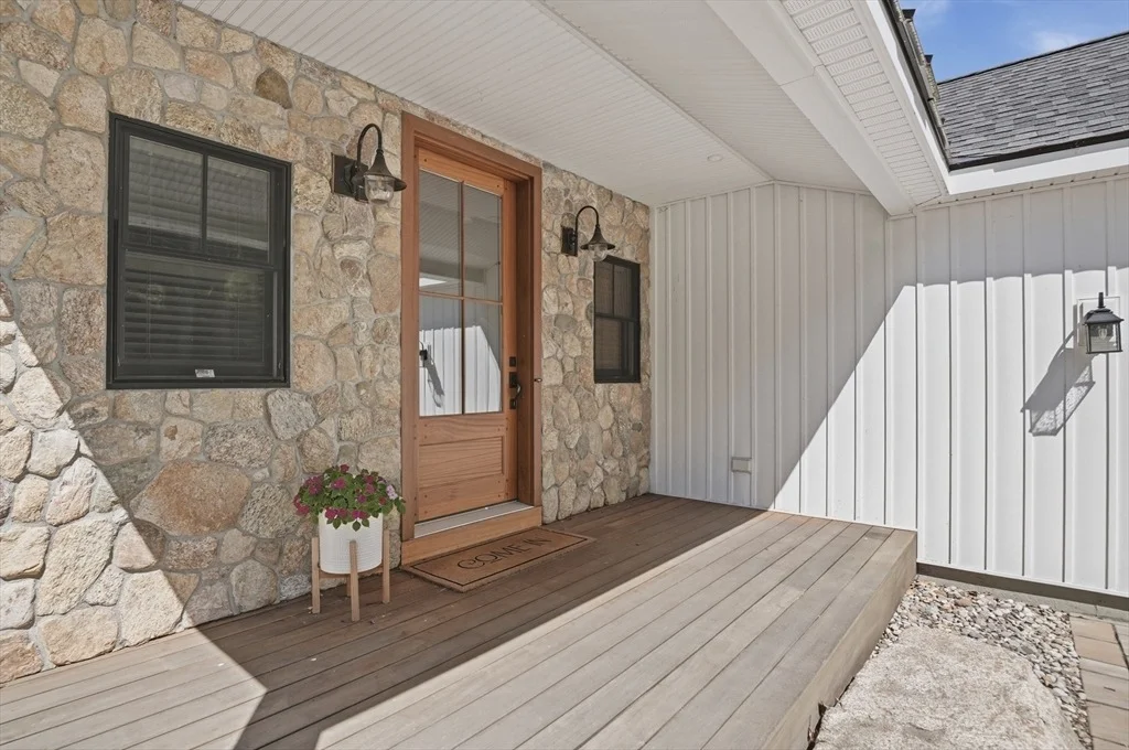 Photo of 182 Manchaug Road