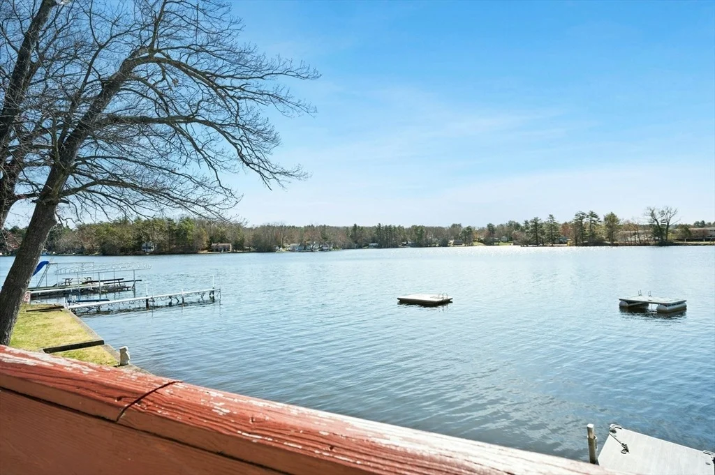 Photo of 6 Cedar Pond Dr