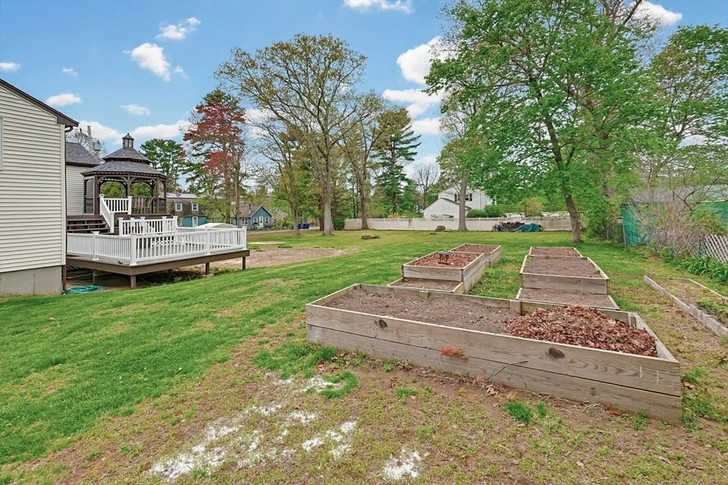 Photo of 10 Charles River Rd