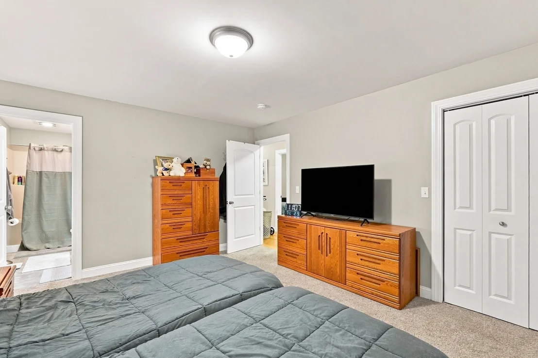 Photo of 106 Otter River Road