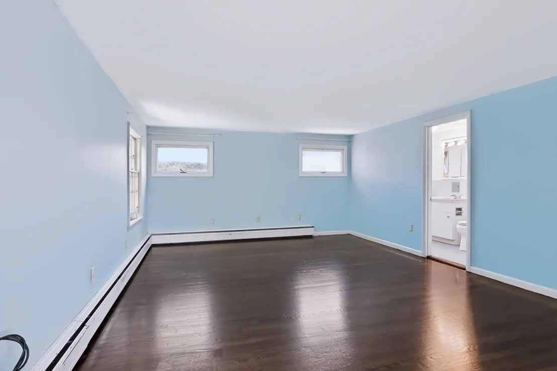 Photo of 10 Damon Rd