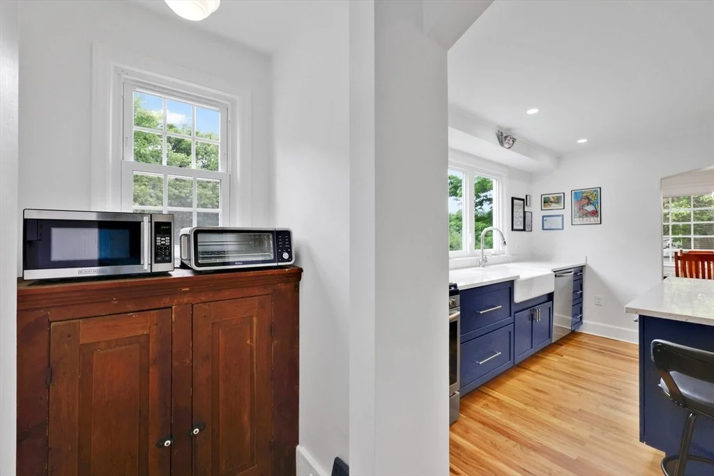 Photo of 378 Roosevelt Ave