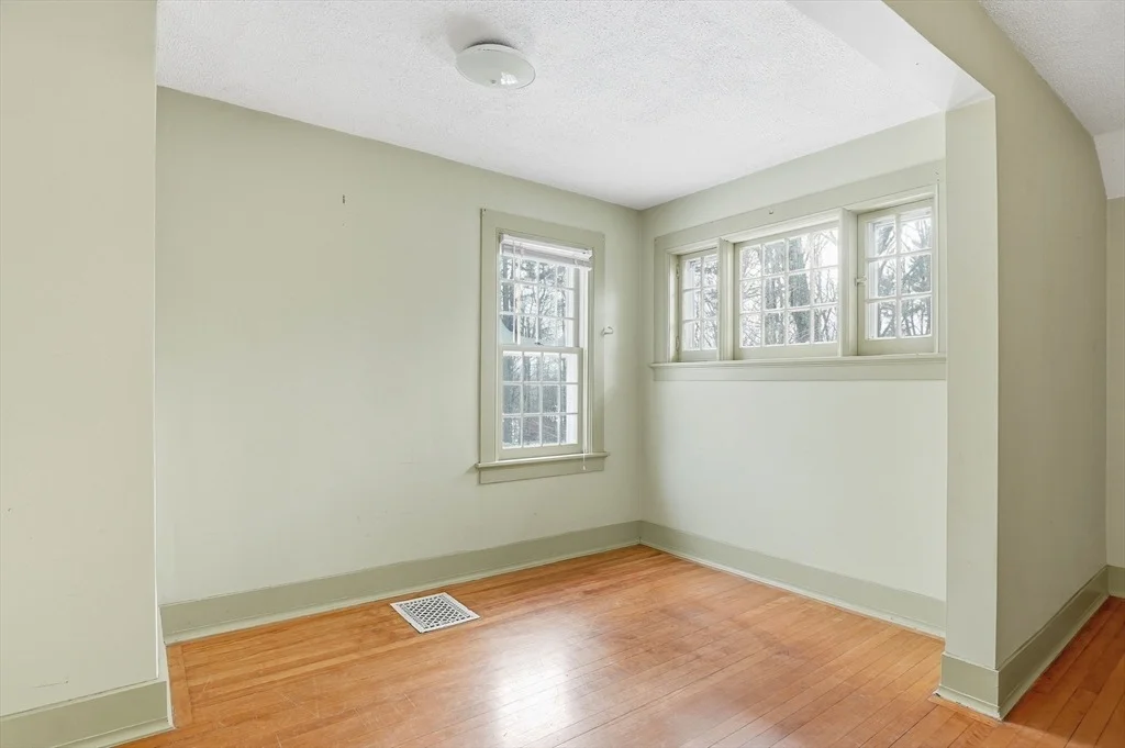 Photo of 13 Goodnow Road