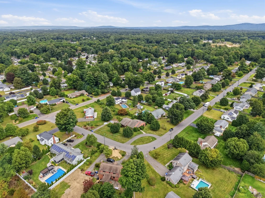 Photo of 31 Woodcrest Road