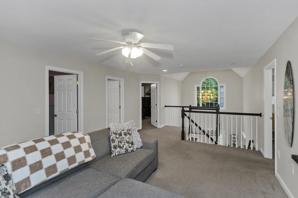 Photo of 53 Highland Ln