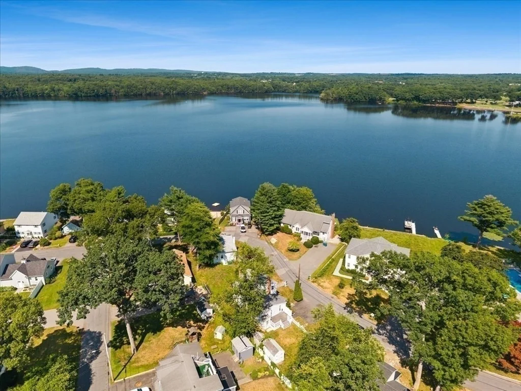 Photo of 62 Pleasant Cir