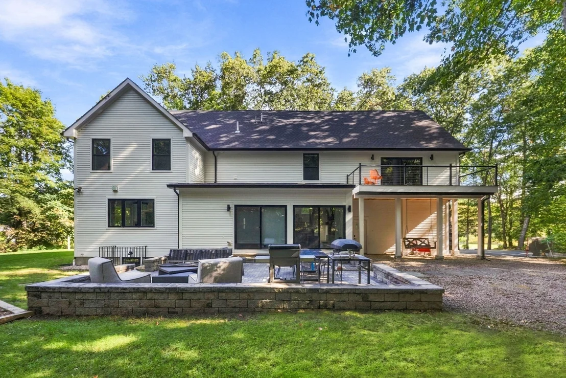 Photo of 25 Meadowbrook Road