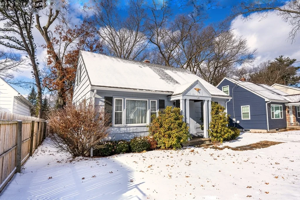Photo of 120 Lamont St.