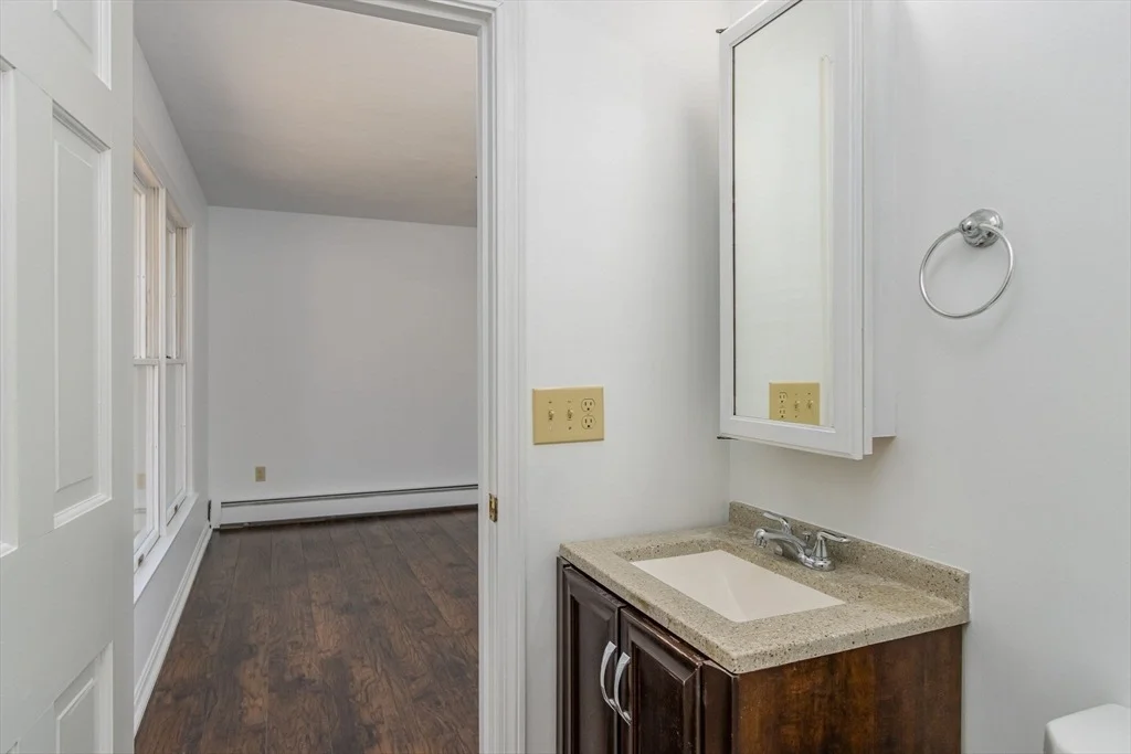 Photo of 106 Knower Rd