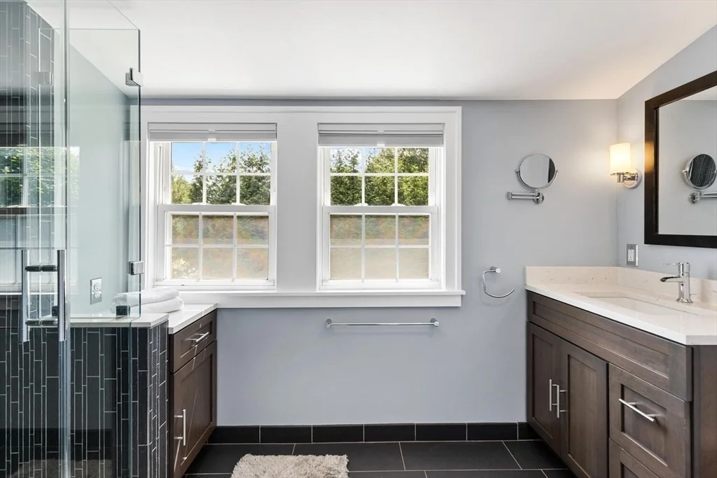 Photo of 10 Wolcott St