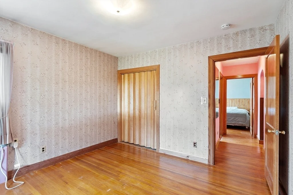 Photo of 2 Oaklandvale Avenue