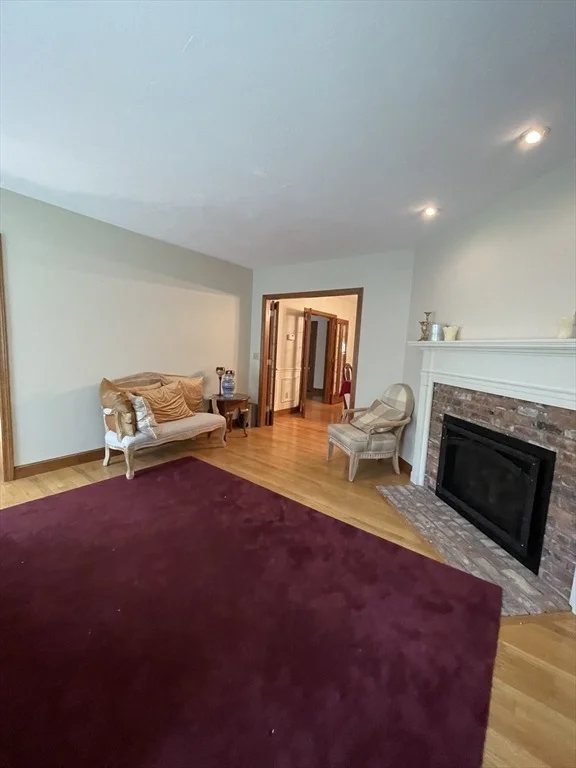 Photo of 10 Crowningshield  Drive