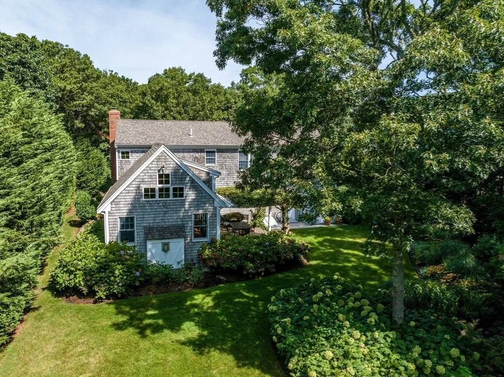 Photo of 8 Macandrew Dr