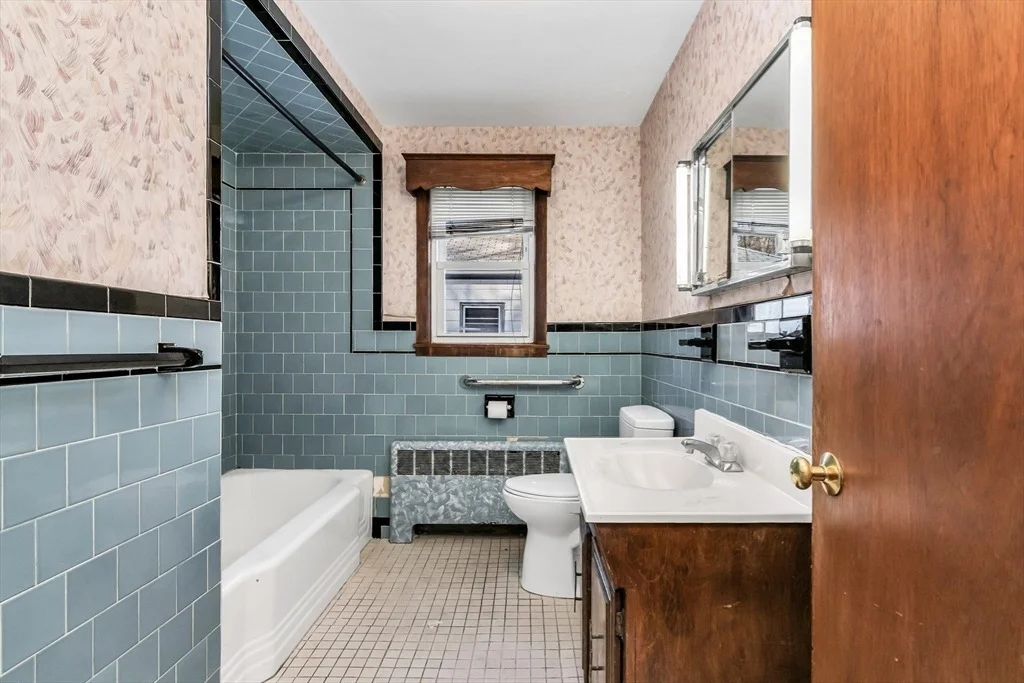 Photo of 31 Webster Ave