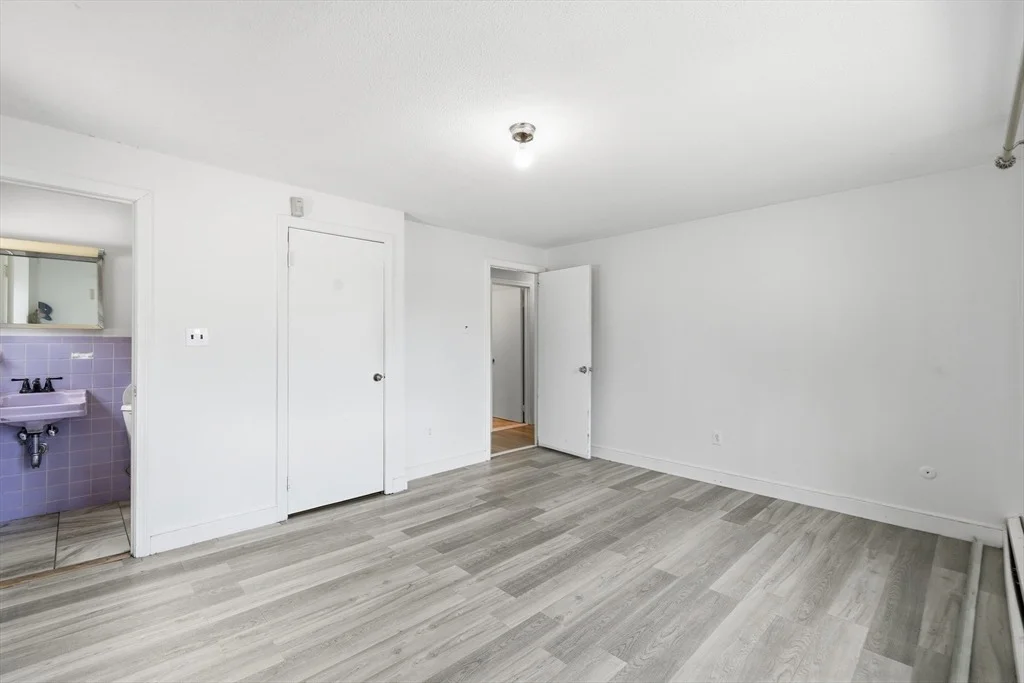Photo of 95 Lillian Ter