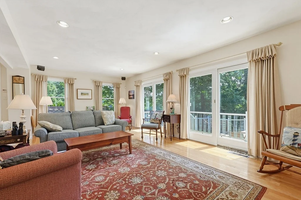 Photo of 82 Ridge Road