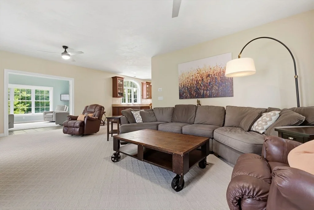 Photo of 23 Oak Ledge Cir