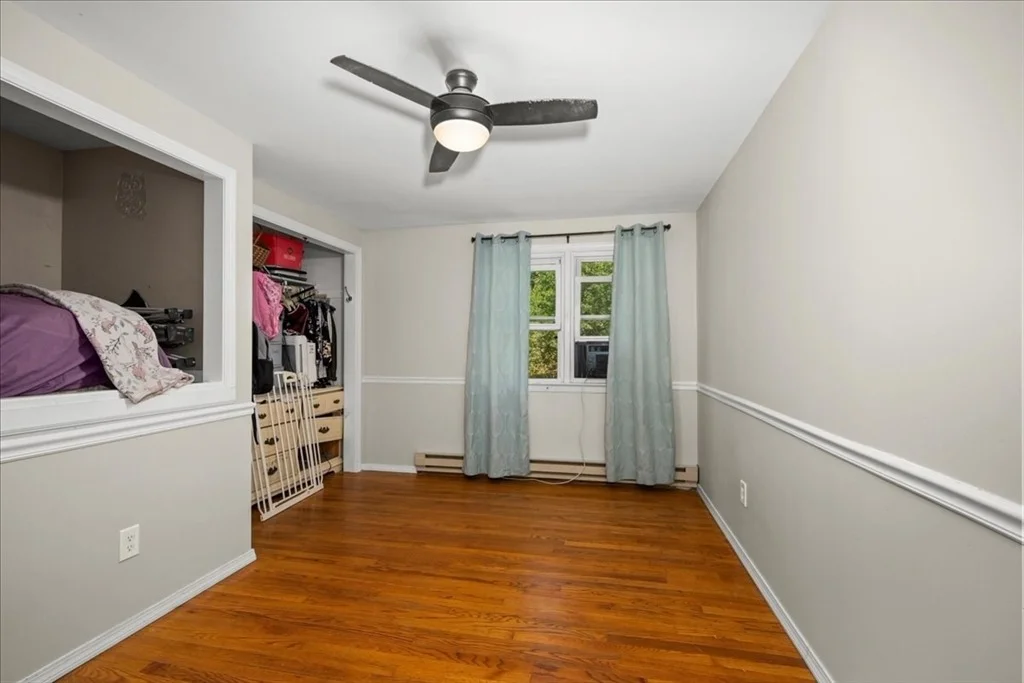 Photo of 237 Boston Rd